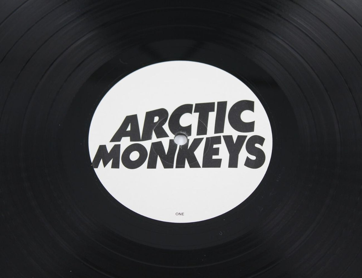 Arctic Monkeys - Suck It And See