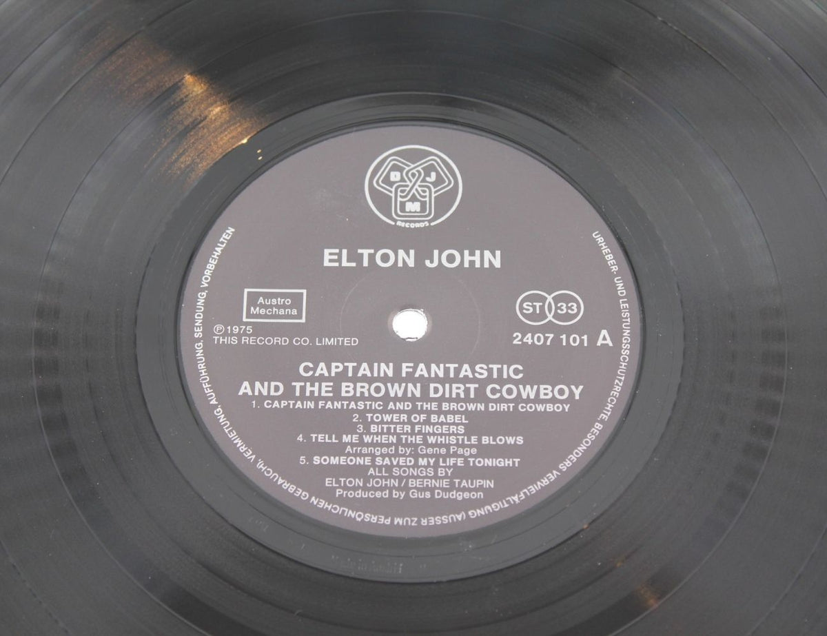 Elton John - Captain Fantastic And The Brown Dirt Cowboy