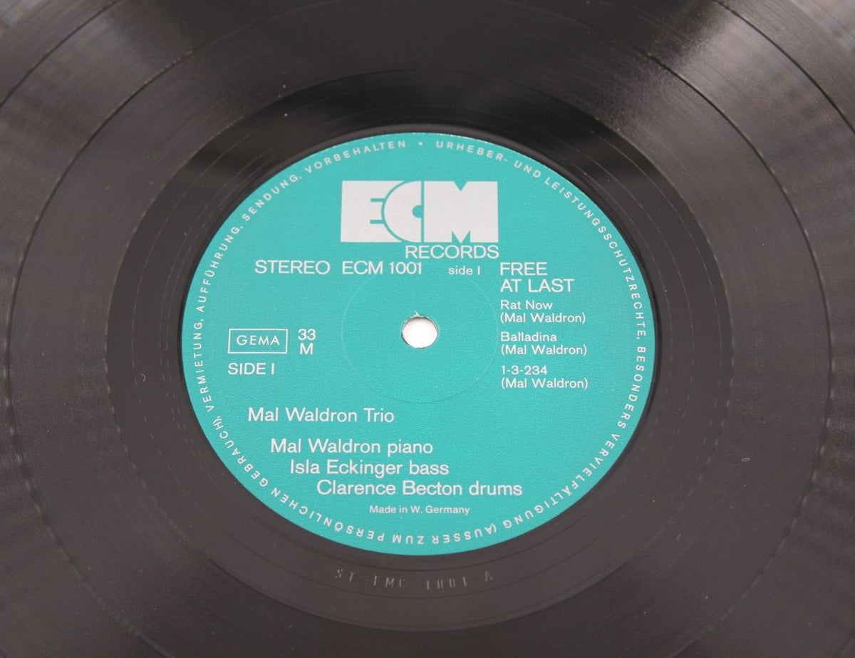 Mal Waldron Trio - Free At Last