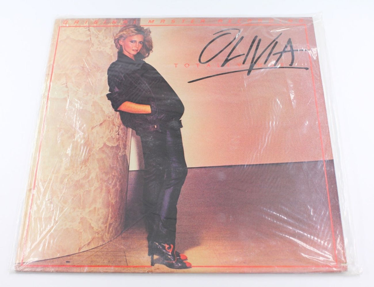 Olivia Newton-John - Totally Hot