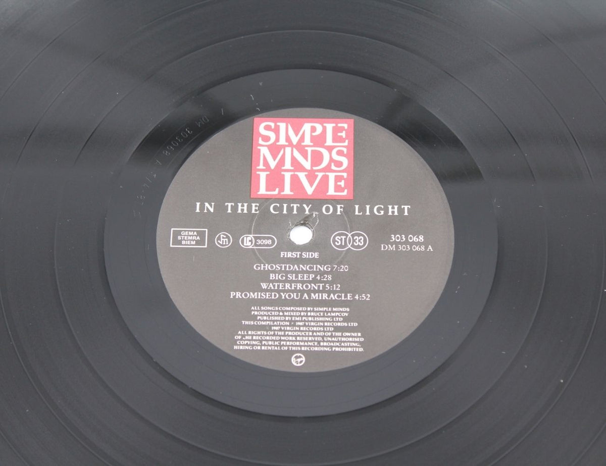 Simple Minds - Live In The City Of Light