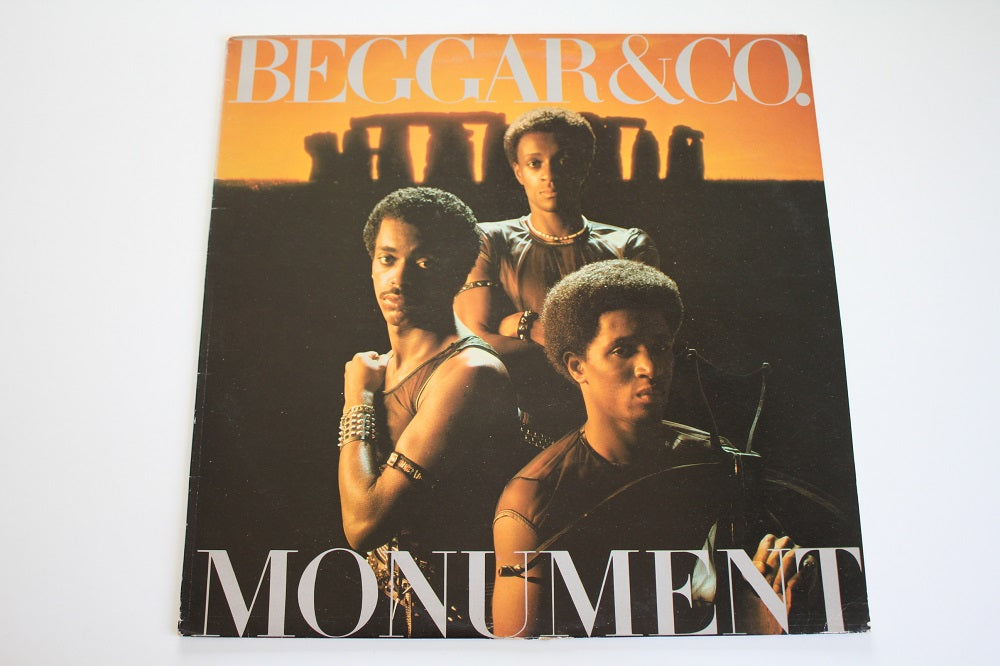 Beggar &amp; Co. - Monument